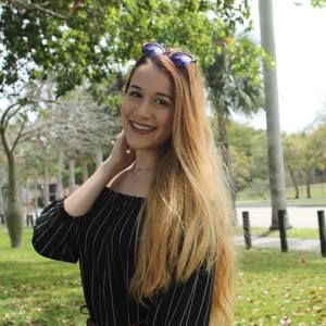Meet your Posher, Romy